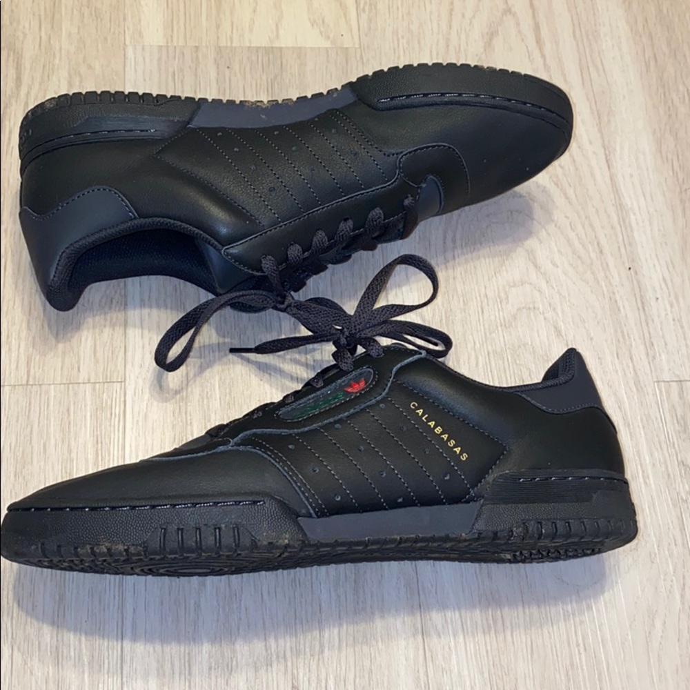 Yeezy adidas power phase black